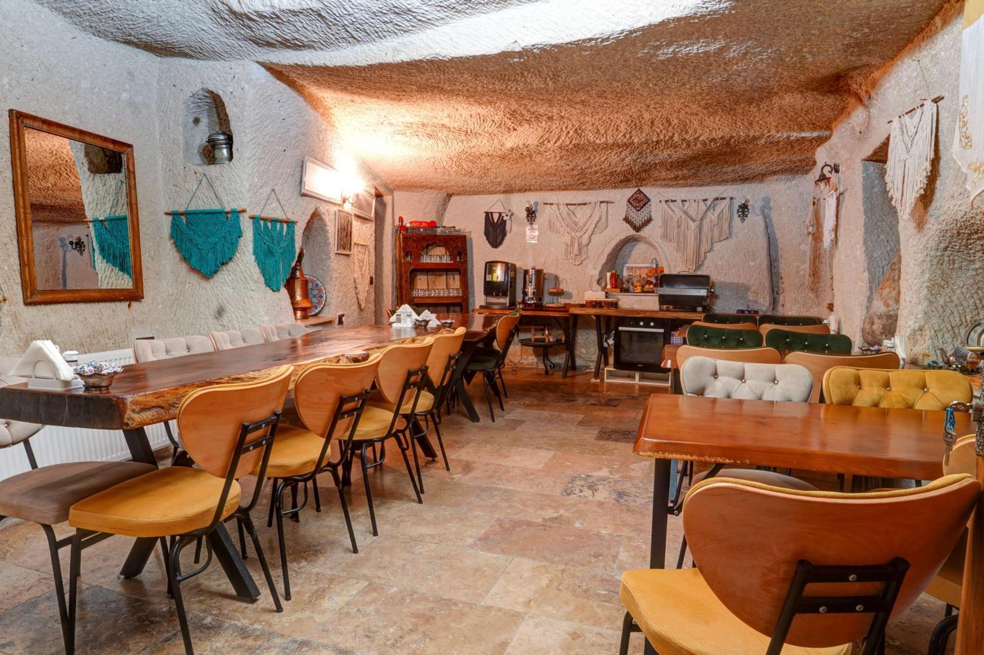 Avilla Cave Hotel เกอเรเม ภายนอก รูปภาพ