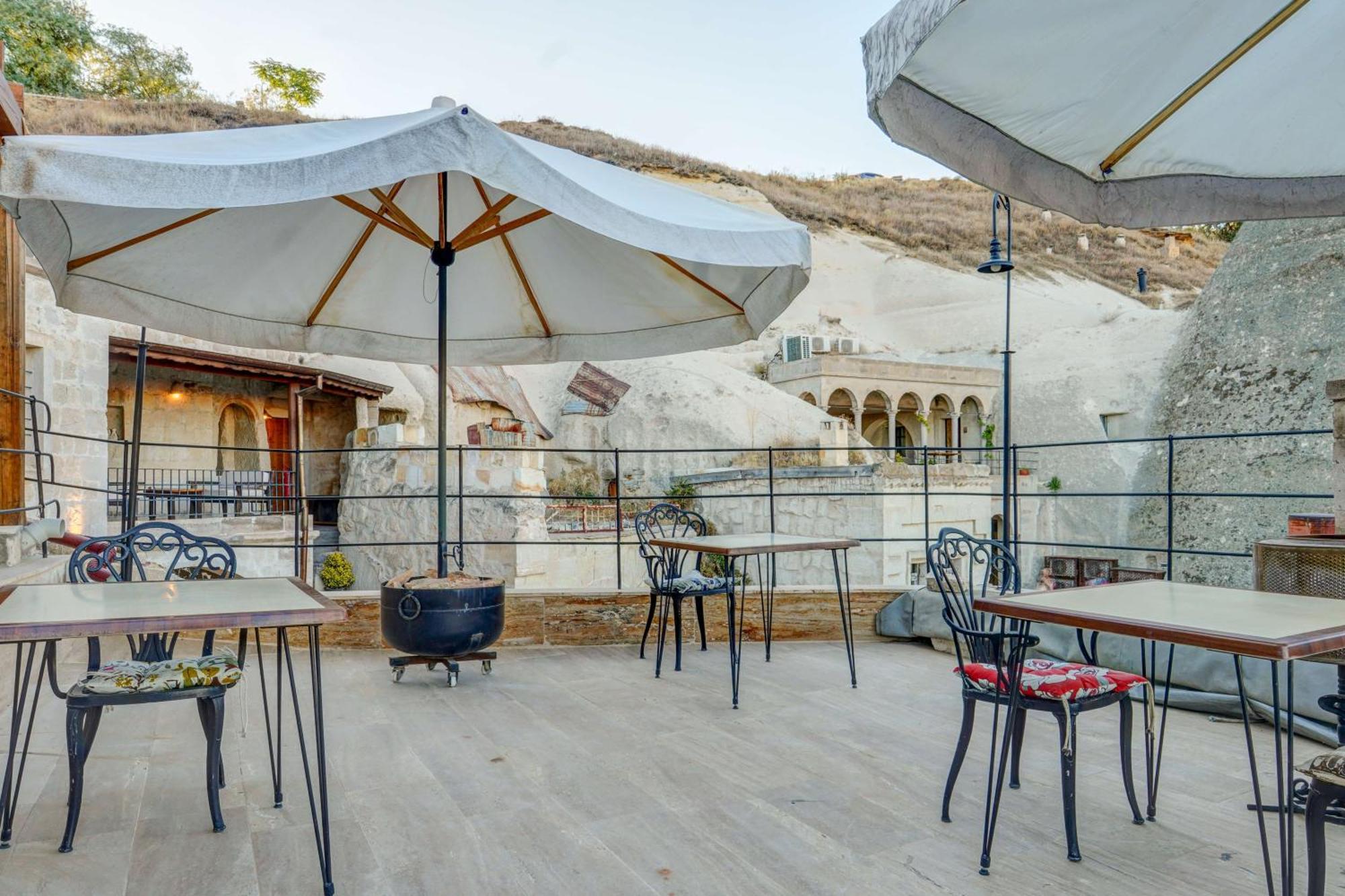Avilla Cave Hotel เกอเรเม ภายนอก รูปภาพ