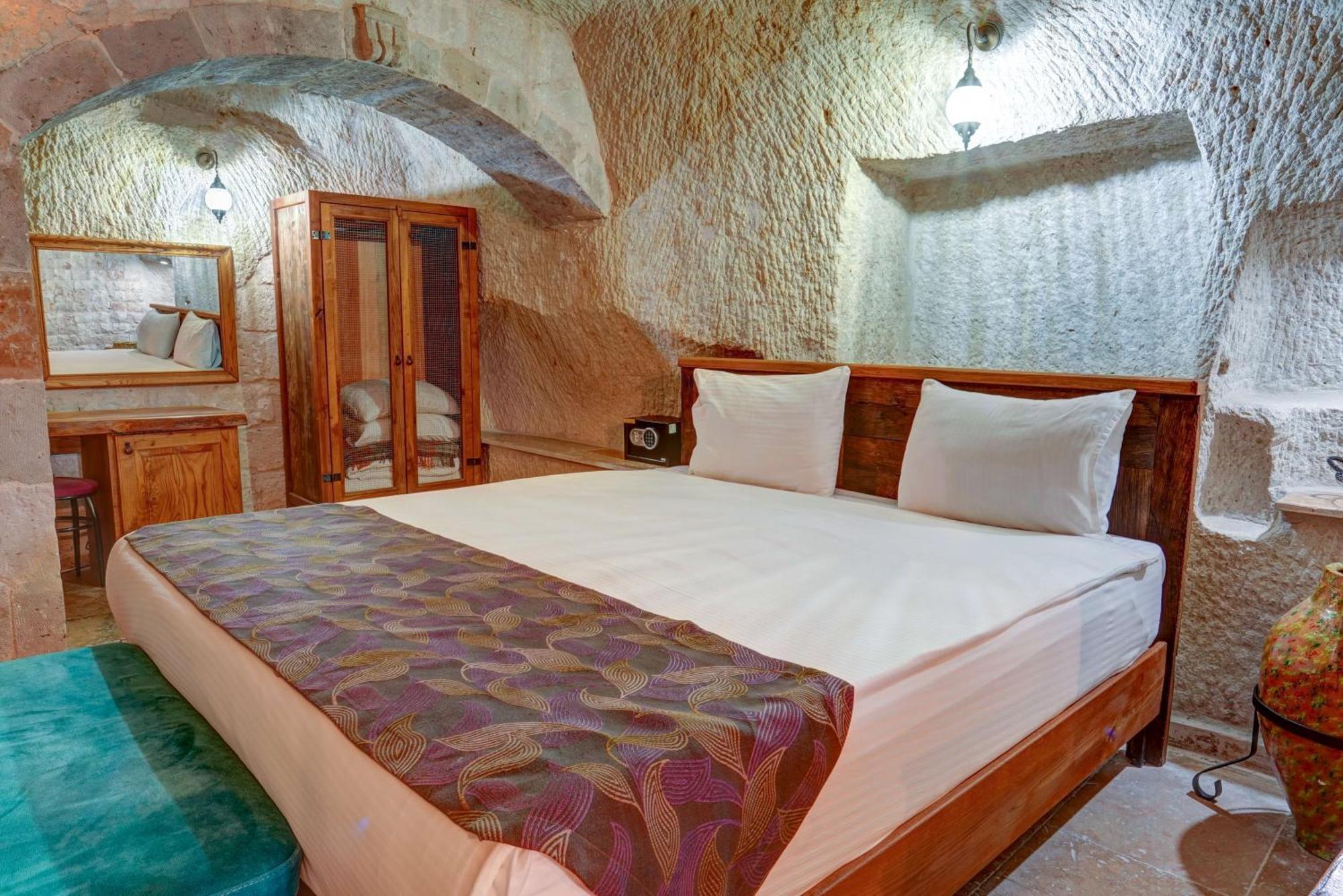 Avilla Cave Hotel เกอเรเม ภายนอก รูปภาพ